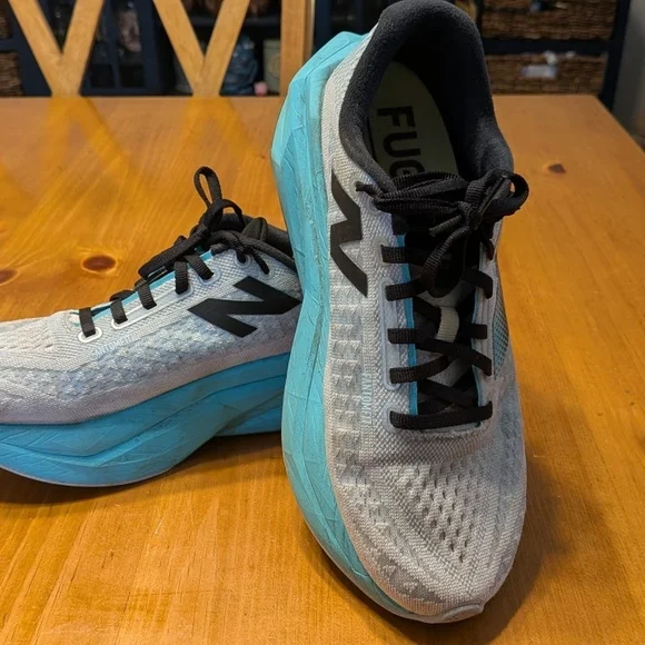 New Balance Blue and Gray Running Shoes - Picture 2 of 4